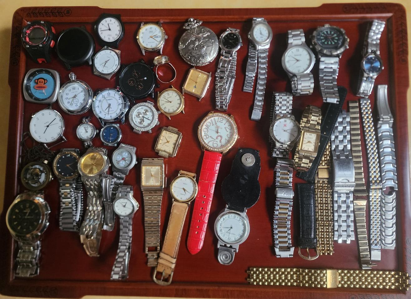 맥가이버 모셔요...