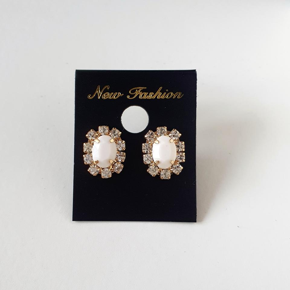 미니 화이트 귀걸이 /패션 이어링