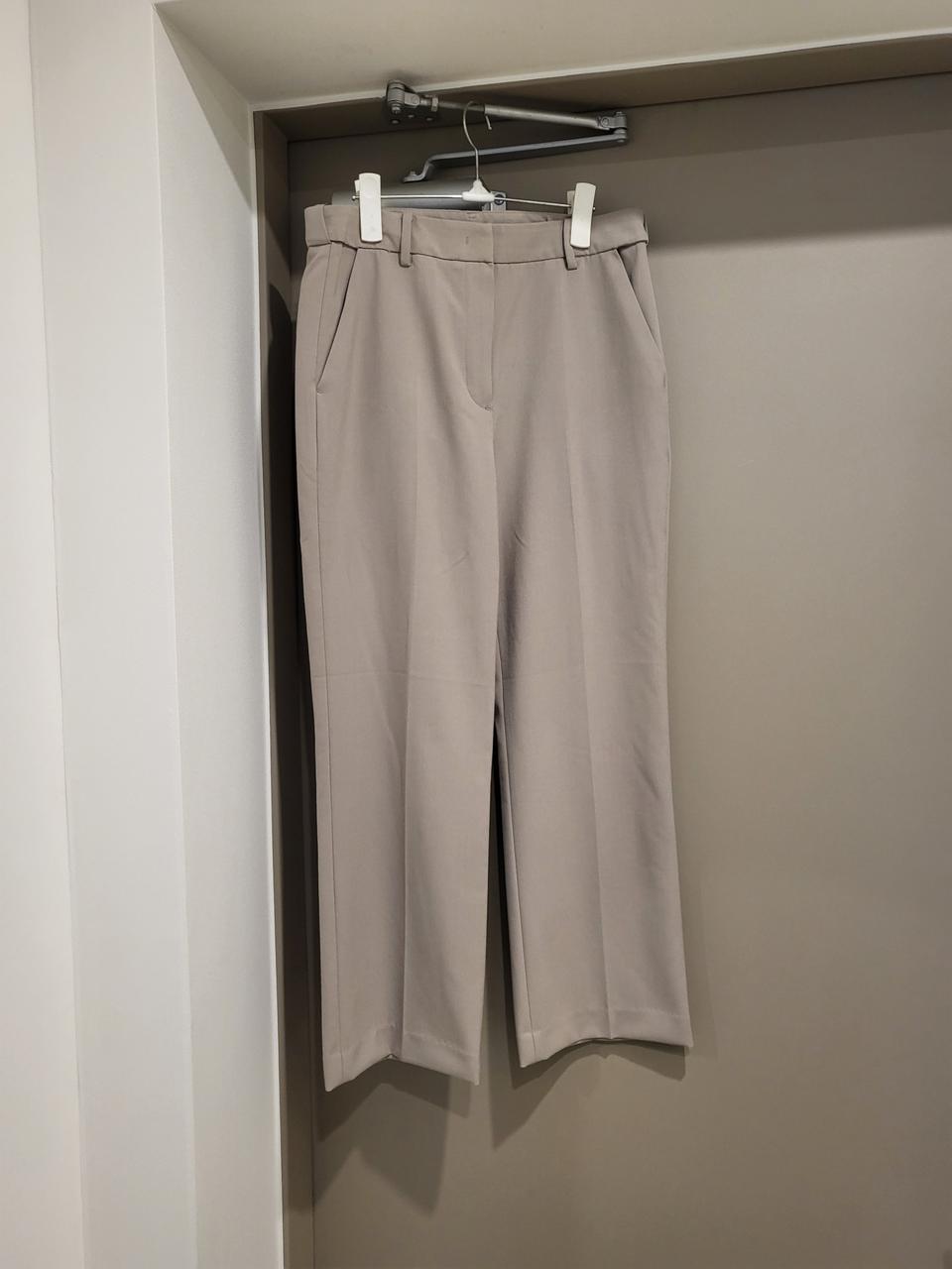 지오다노 일자핏 슬랙스 M