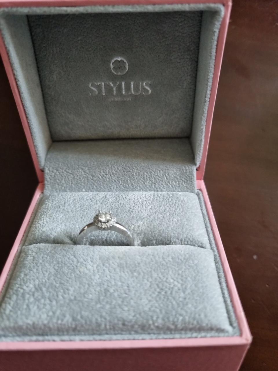 14k 화이트골드 스타일러스 다이아반지