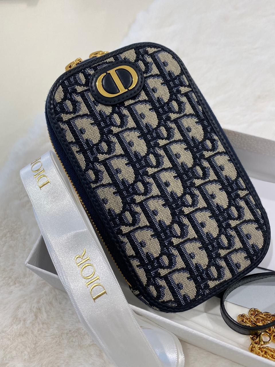 [전시급] 디올 몽테인 30 휴대폰 홀더 체인 크로스백 블루