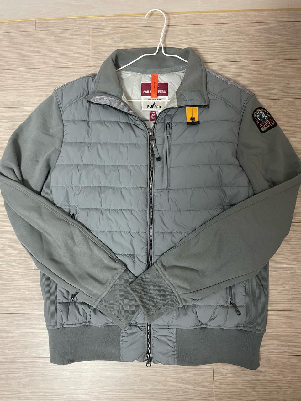 파라점퍼스 경량패딩M 23fw