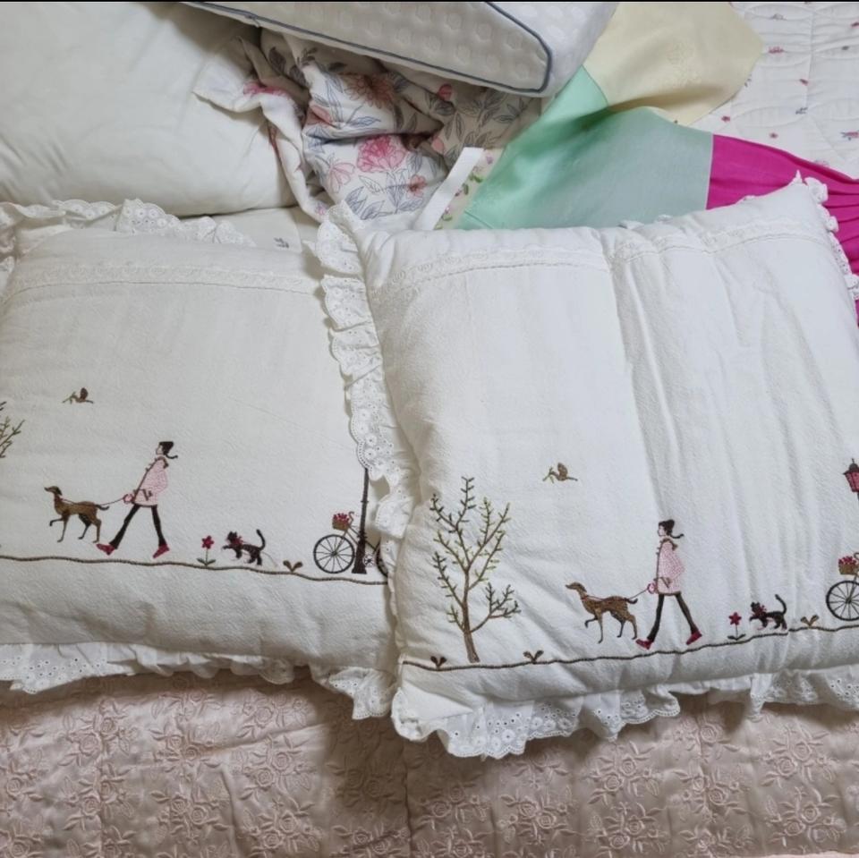 자수 방석 2개 일괄 새상품