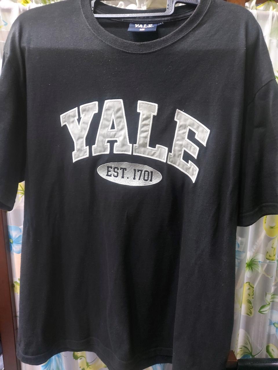 예일 반팔 라지