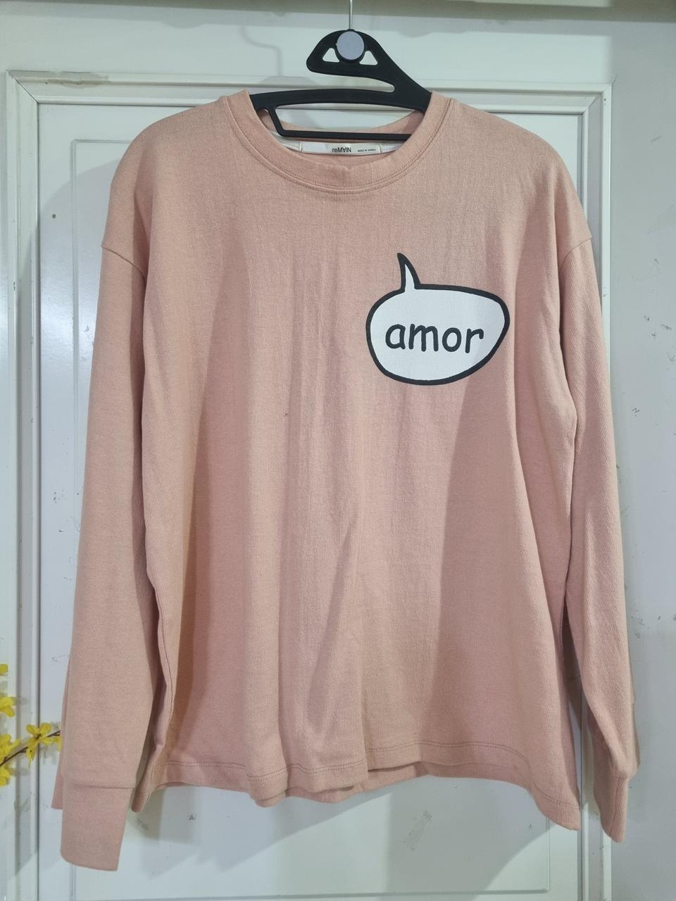 면티.  깨끗해요.