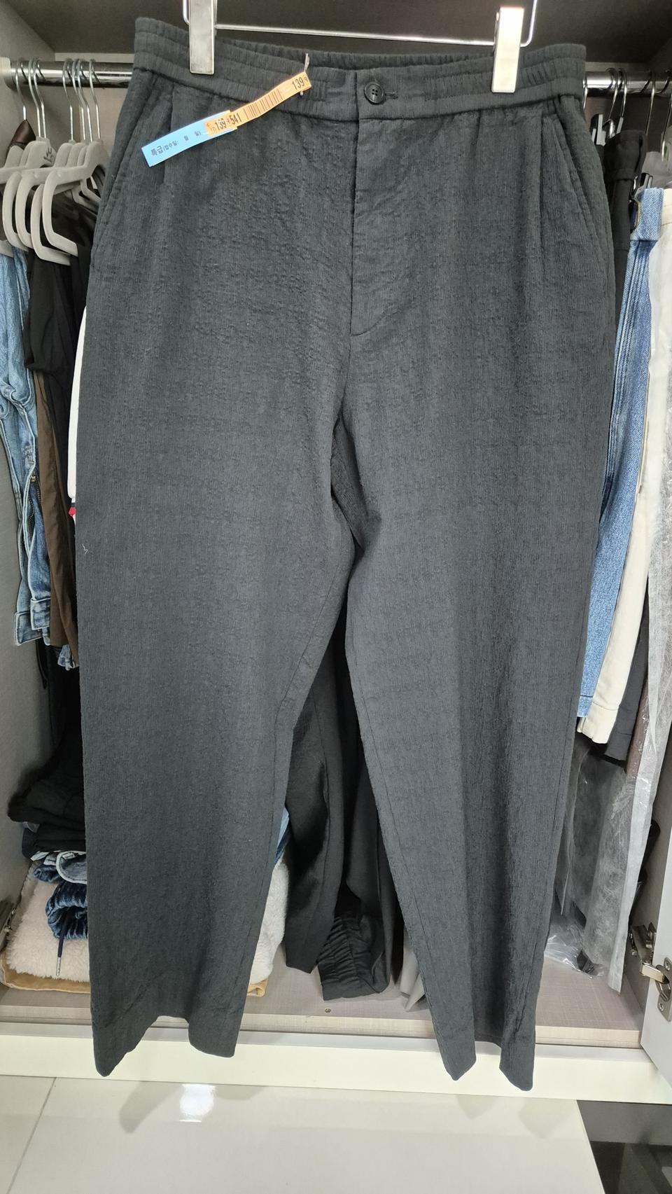 솔리드옴므 23ss 크링클 밴딩슬랙스