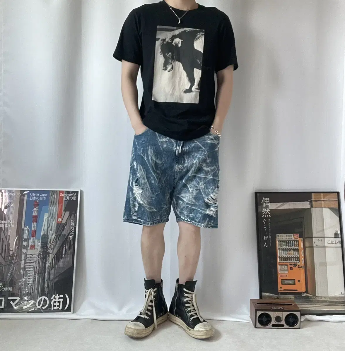 유니클로 UT 모리야마 반팔 티셔츠