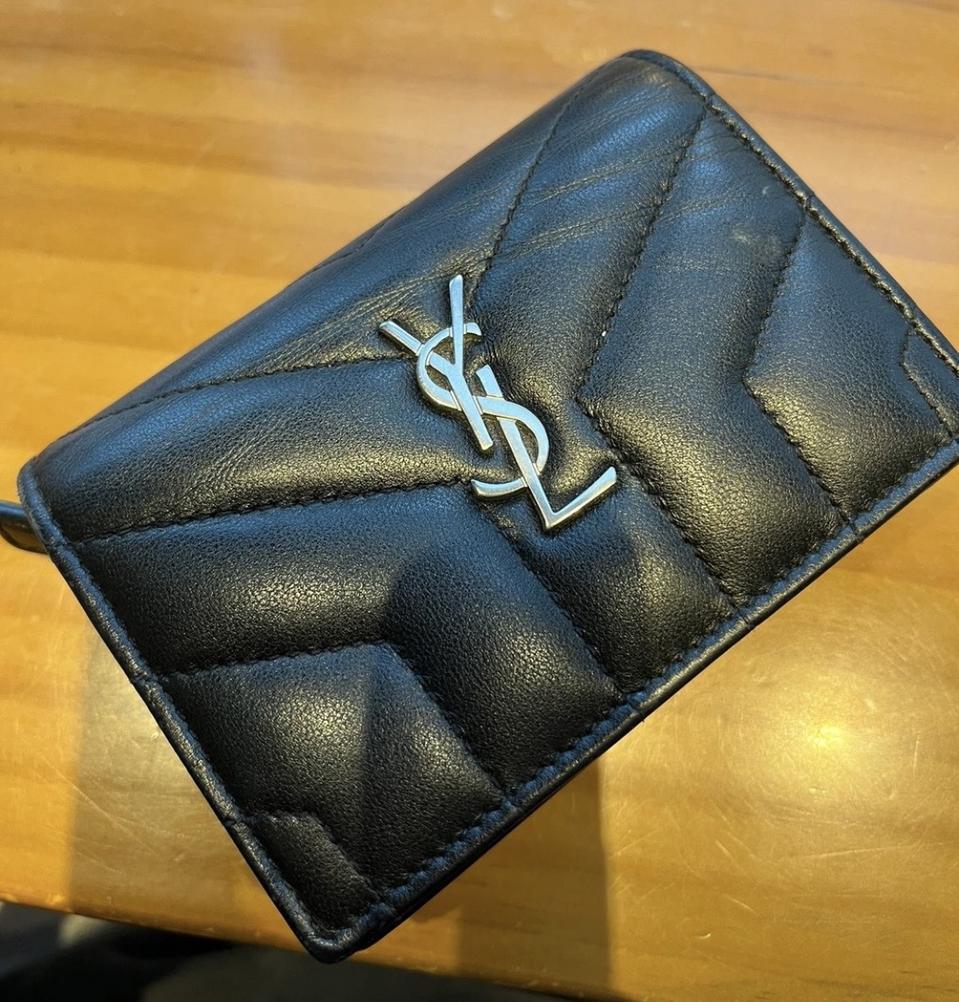 입생로랑 반지갑