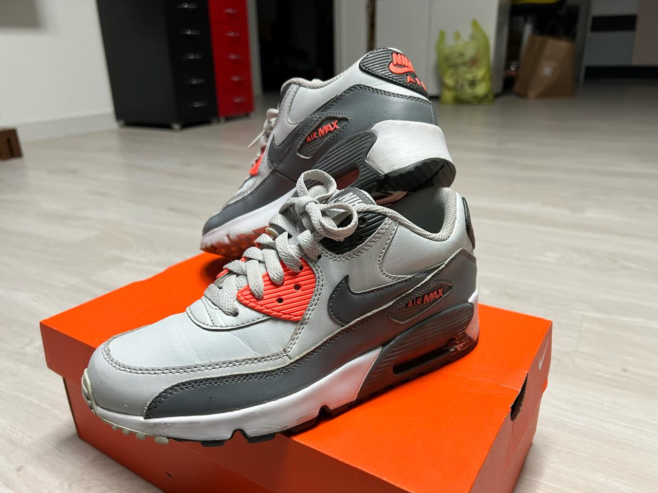 [240] 나이키 833376-006 에어맥스 90 레더 GS 그레이