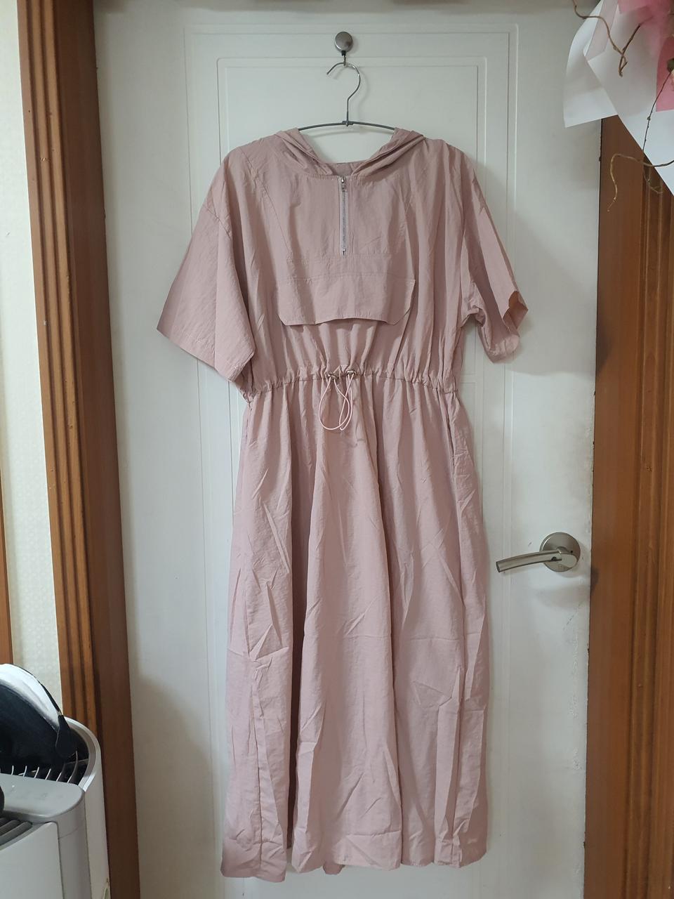 바스락 후드원피스