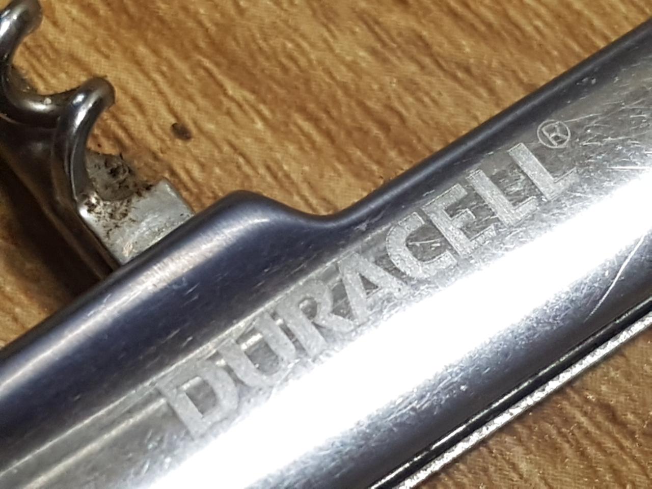 듀라셀 맥가이버다용도칼변따개캔따개