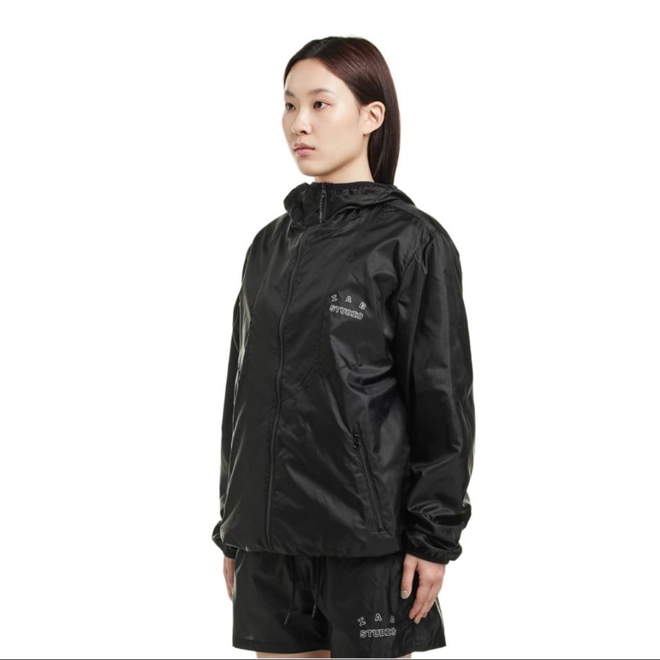 아이앱 스튜디오 립스탑 윈드 자켓 블랙 M
