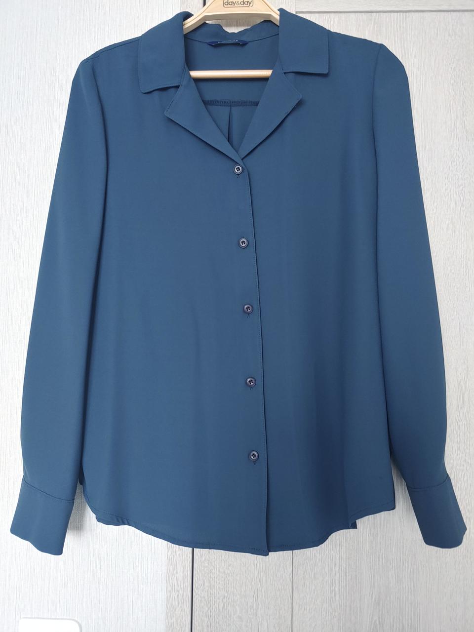 새제품.쉬즈미스 오픈카라 블라우스셔츠 55사이즈 딥그린 색상