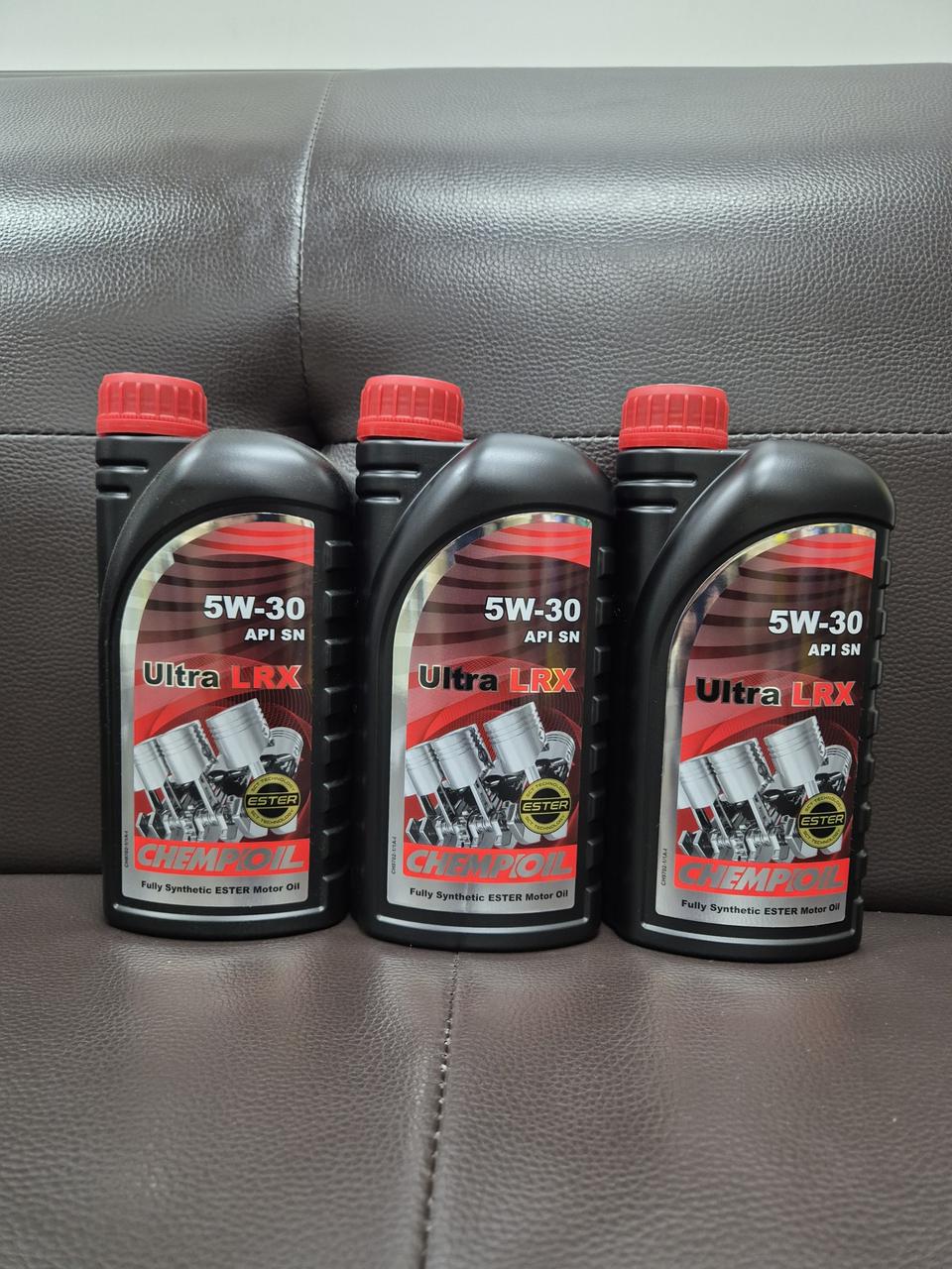 챔피  최상급 에스테르  합성엔진오일 5w30 팝니다
