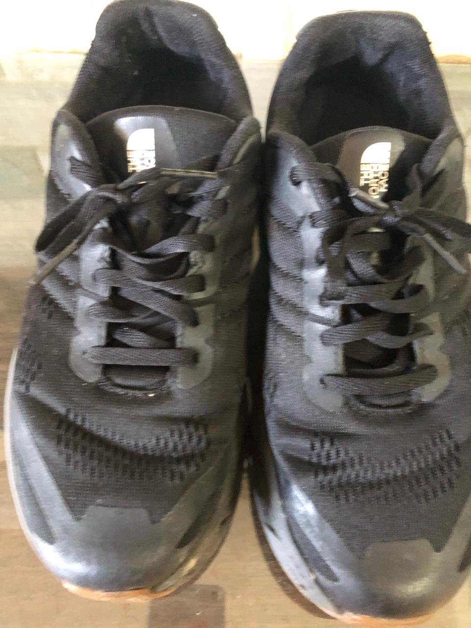 노스페이스 트레킹화