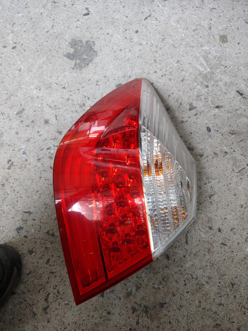 제네시스BH.운전석후미등