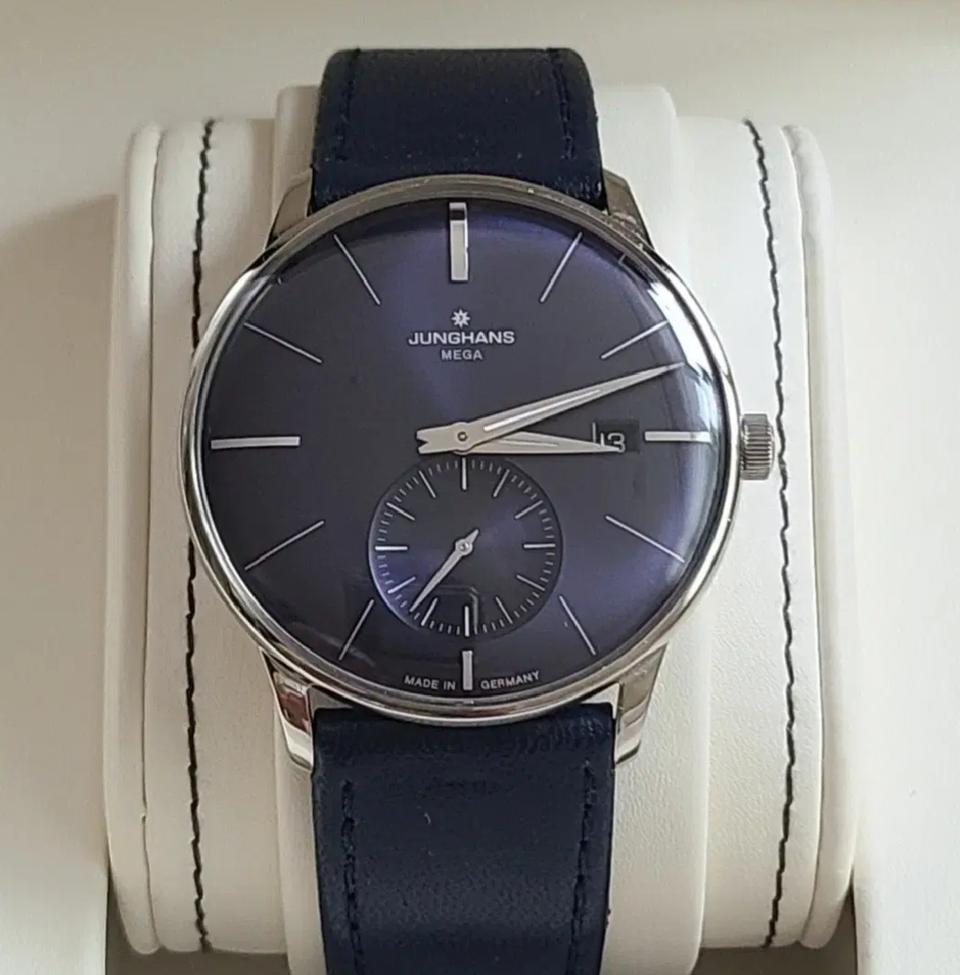 융한스 마이스터 메가 전파시계