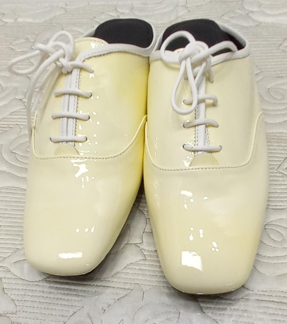 베라왕 예쁜 뮬 240  새상품