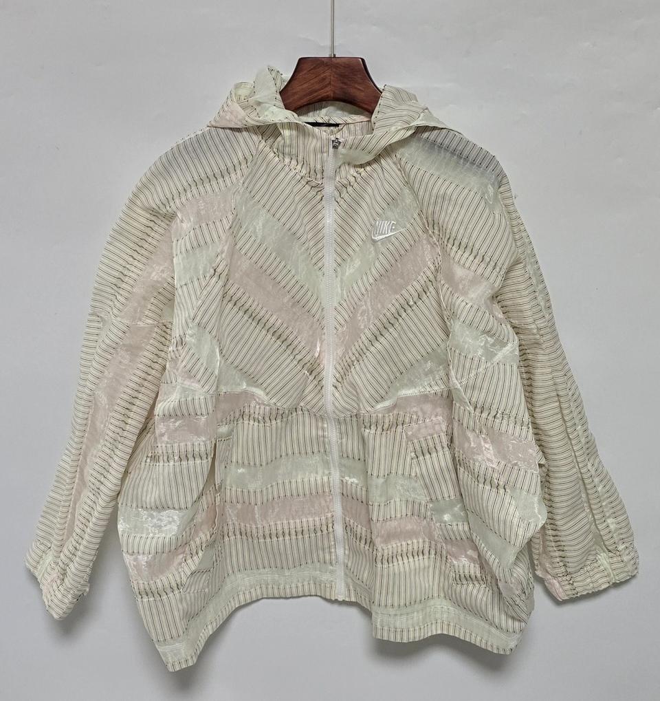 나이키 우먼스 윈드러너 EARTH DAY 집업 S사이즈