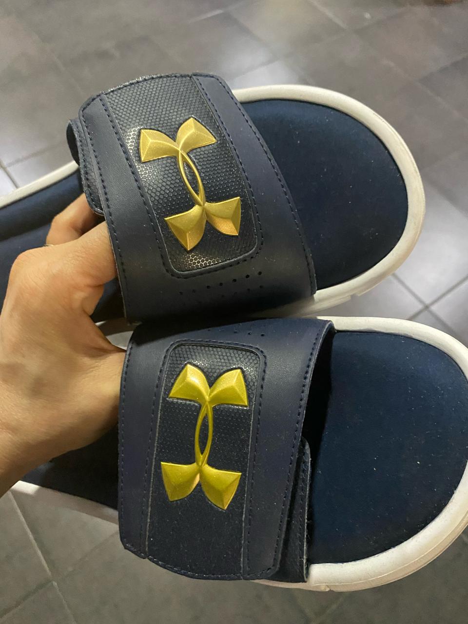 청바지 스키니핏 으로 텐션있어여 26사이즈  편하게 입으시려면