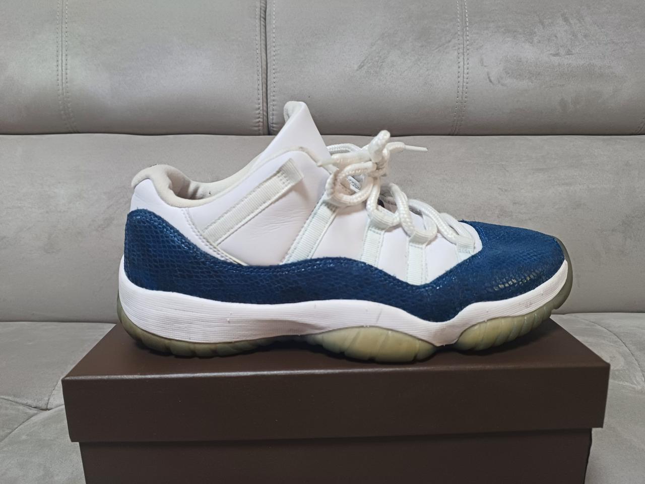 나이키 에어조던 11 레트로 로우 뱀가죽