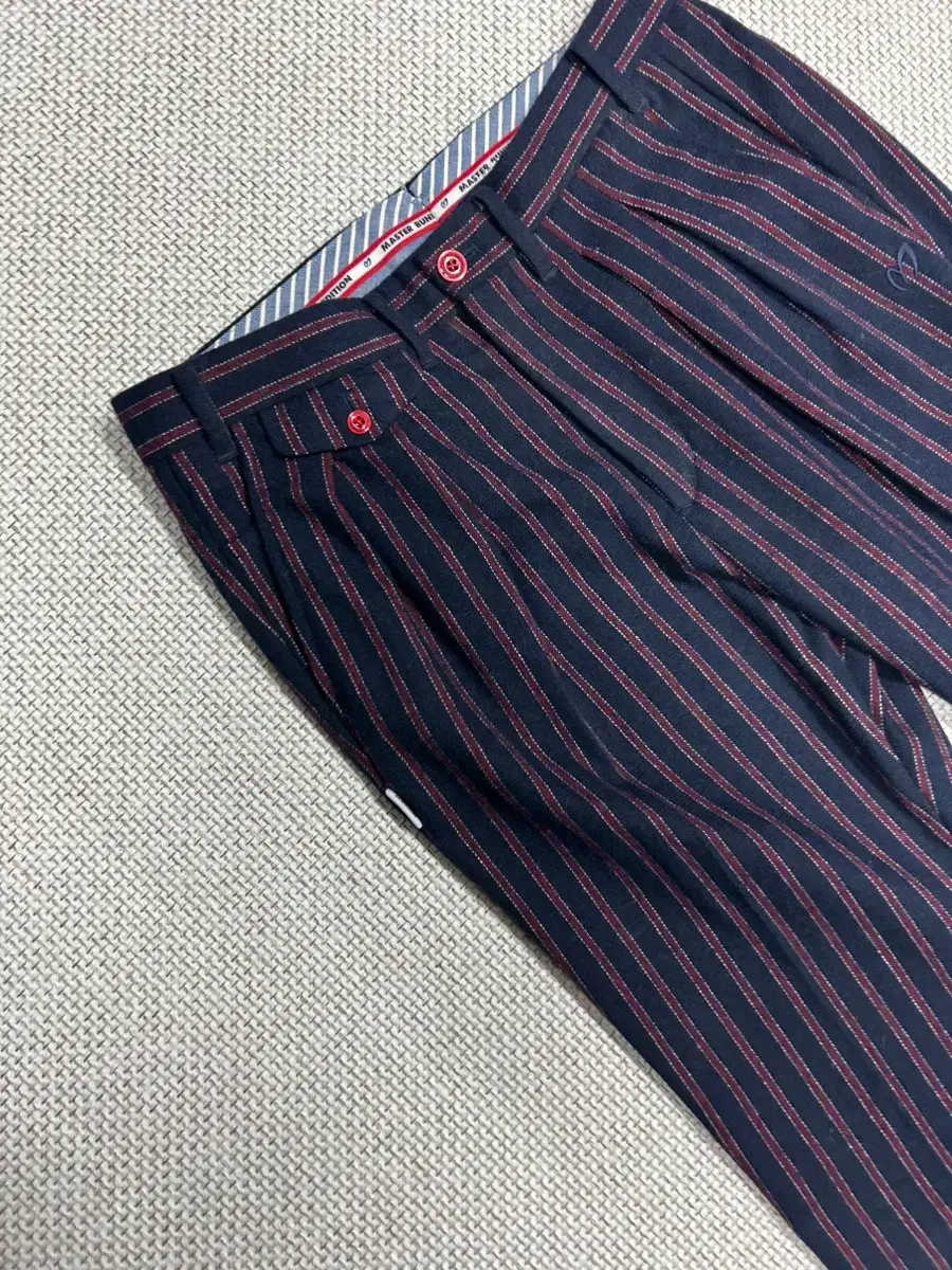 마스터바니 32인치