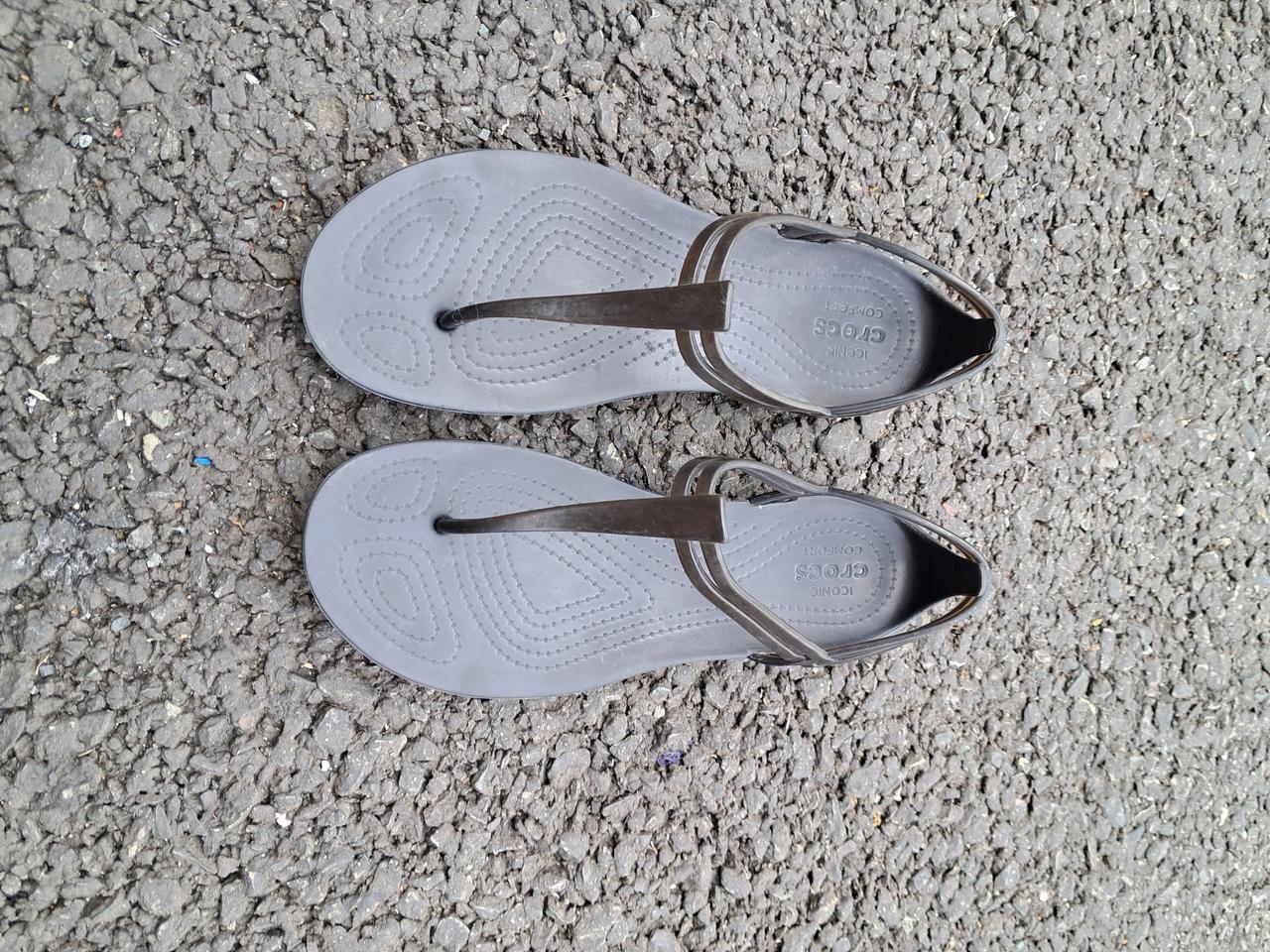 크록스 스트랩 조리샌들 슬리퍼