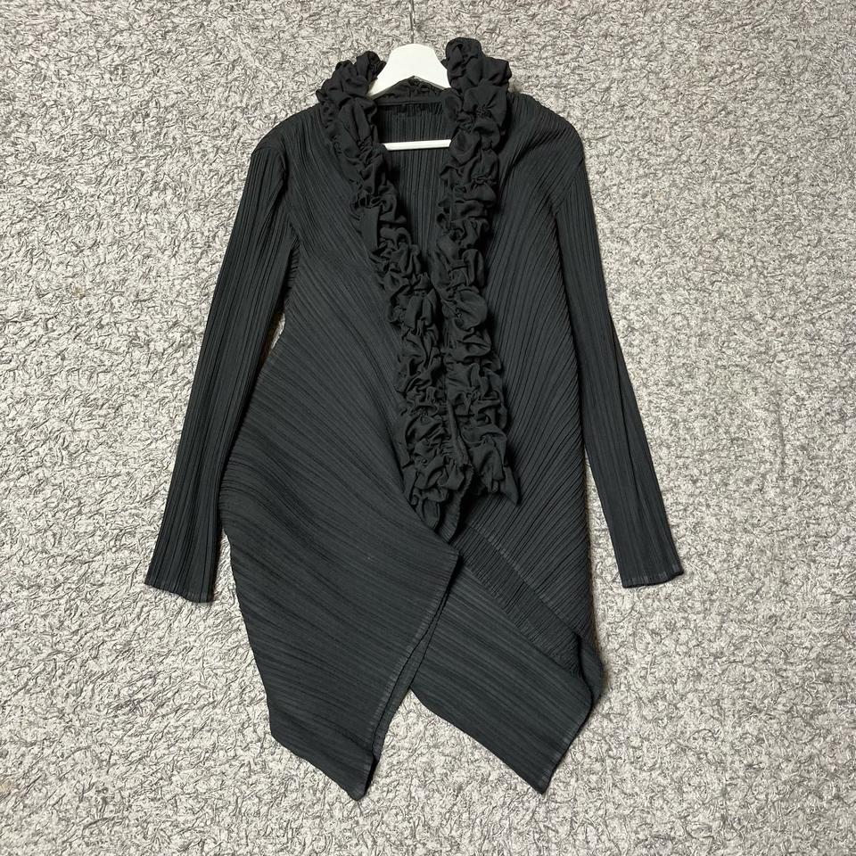 유니크 셔링 카라 플리츠 자켓