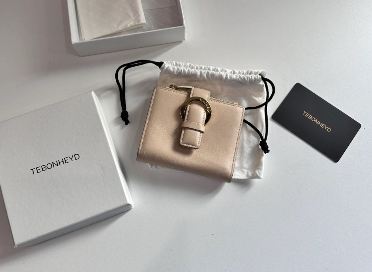 테본헤이드 보니월렛 여성지갑 반지갑 베이지색