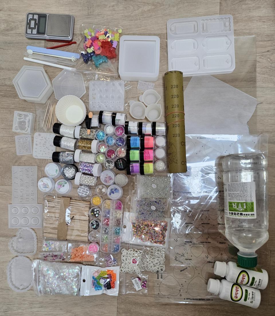 레진아트재료(케이스포함)일괄판매합니다