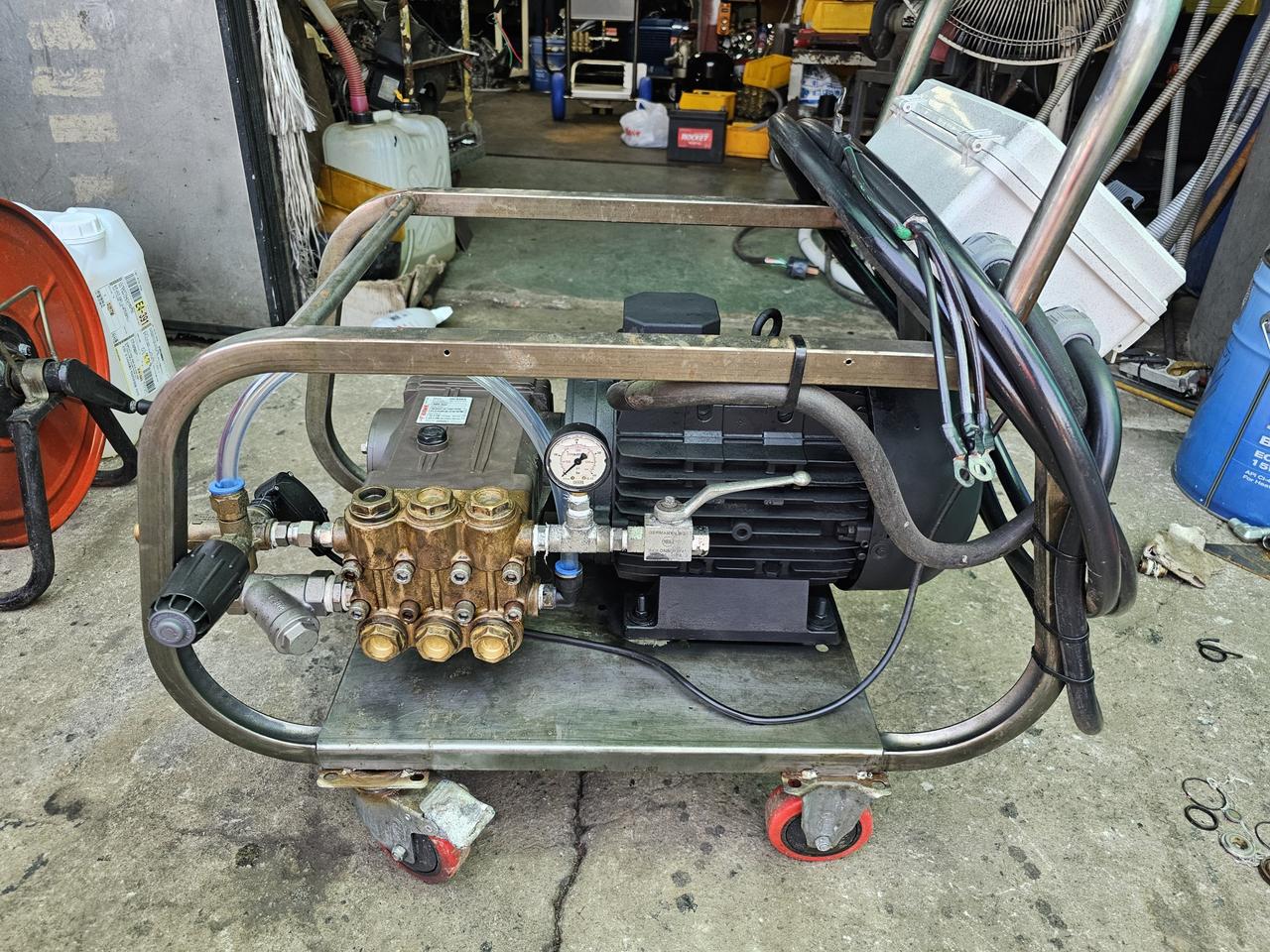 엔진고압세척기 350바20리터 ..중고고압세척기 300바20리터 판매