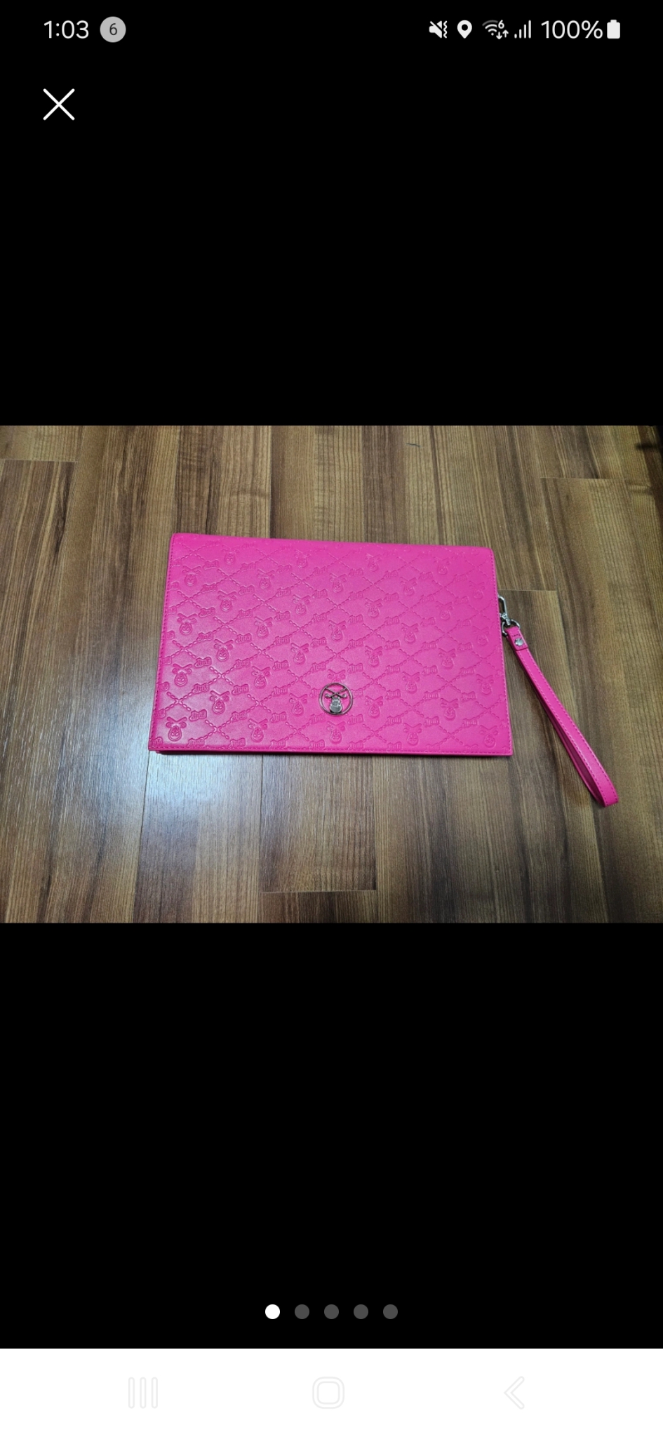 마크앤로나 파우치