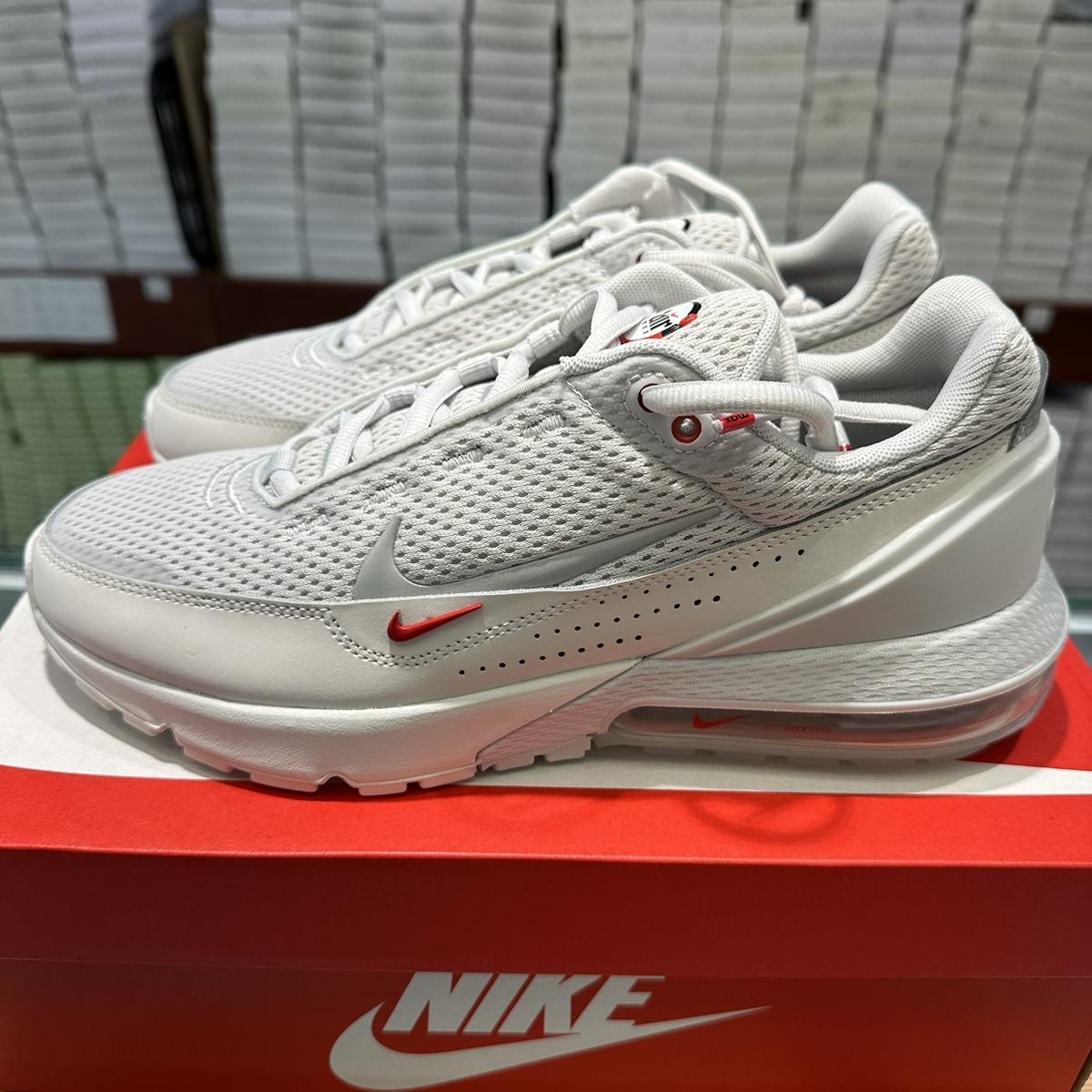 (매장정품) 나이키 에어맥스 펄스 270 새상품