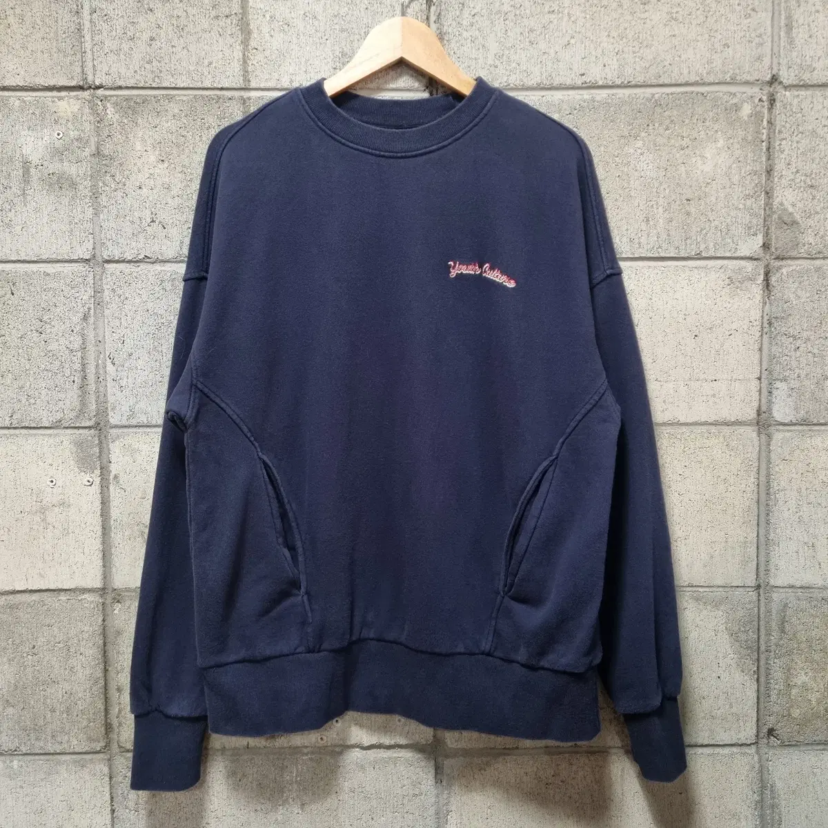 비욘드클로젯 맨투맨 L (번932