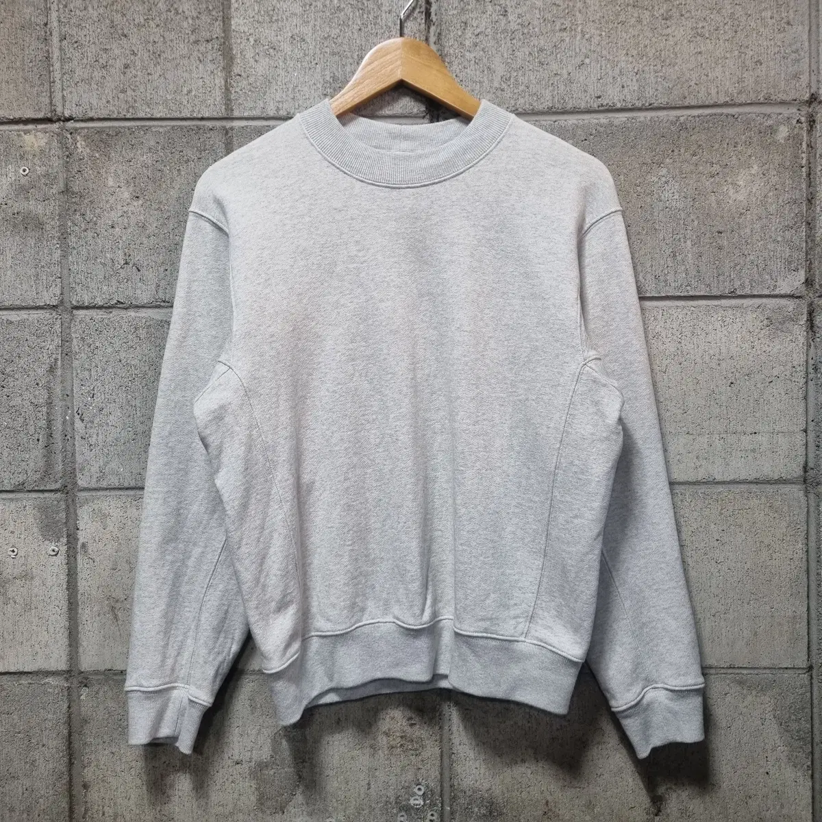 유니클로 U 맨투맨 M (번43