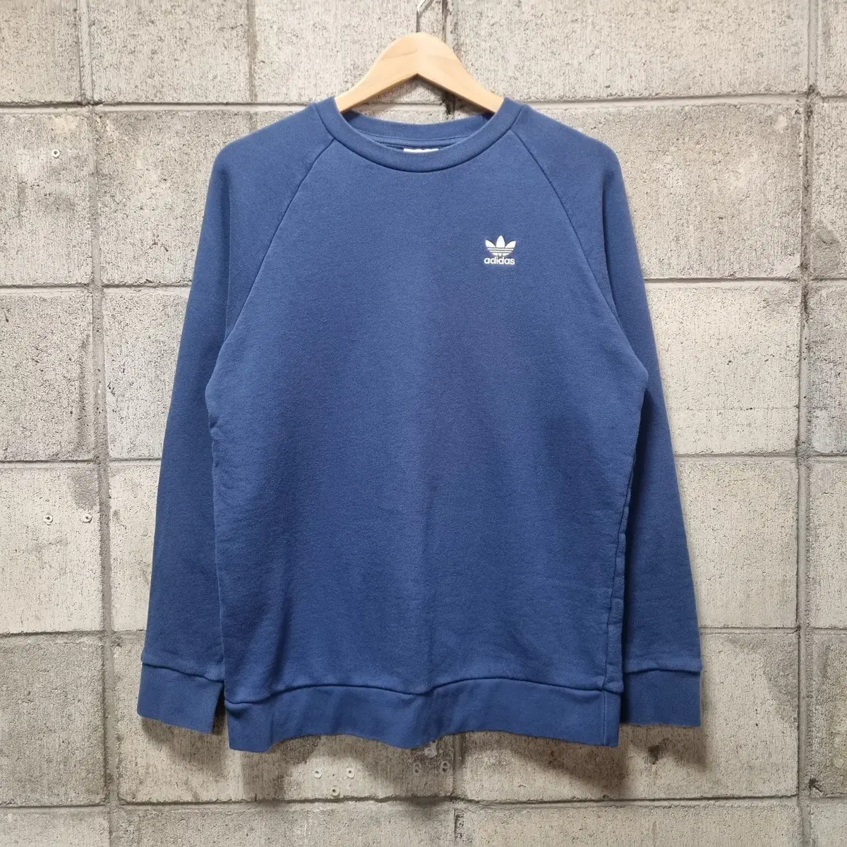 아디다스 오리지날 맨투맨 L (번41