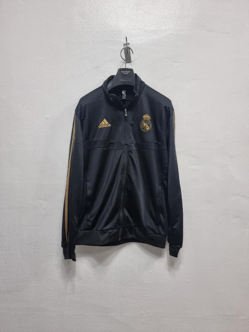 아디다스 레알마드리드 남성자켓 사이즈95 상태좋아요 W2-88