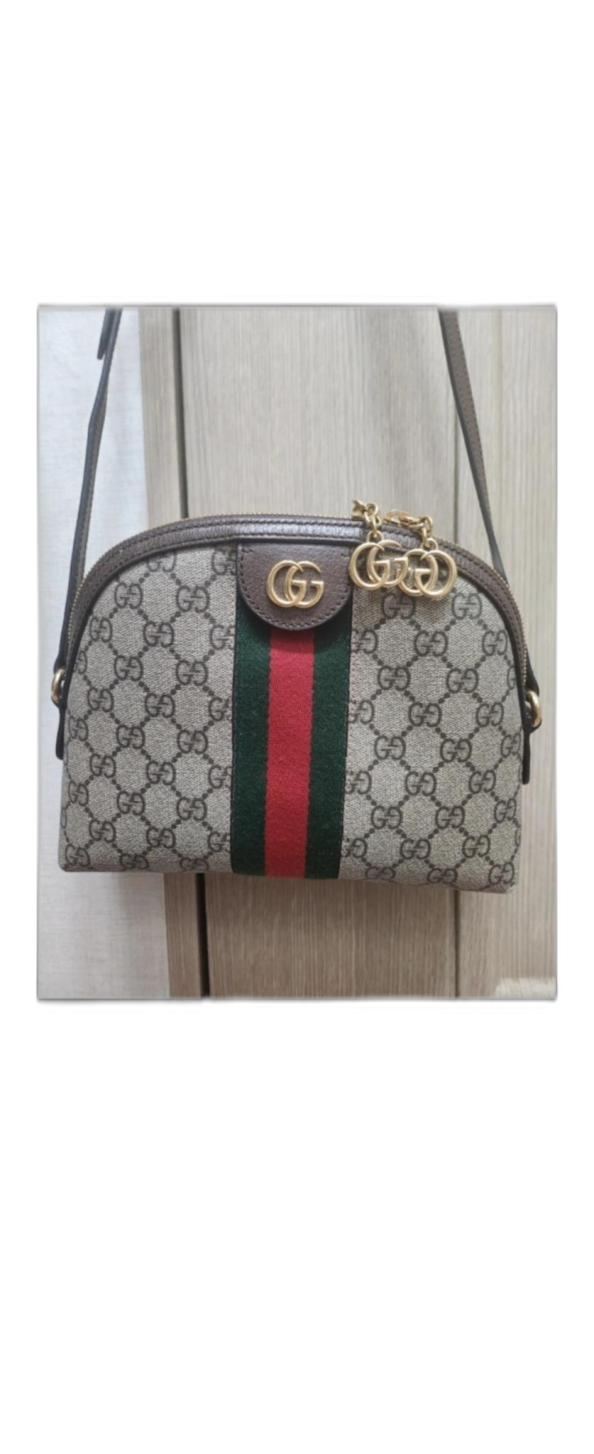 구찌 GG수프림 캔버스 숄더백 오피디아 가방 급처 합니다.
