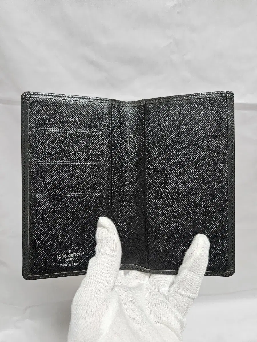 루이비통 포켓 아젠다 타이가 지갑 R20425