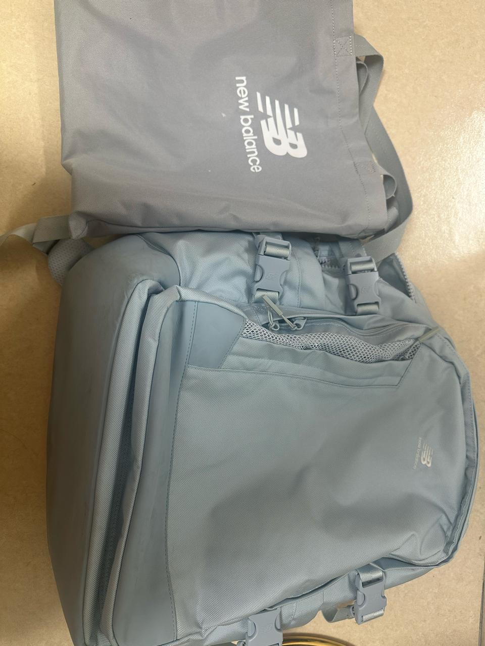 뉴발란스 중고등용 백팩+보조가방 판매합니다