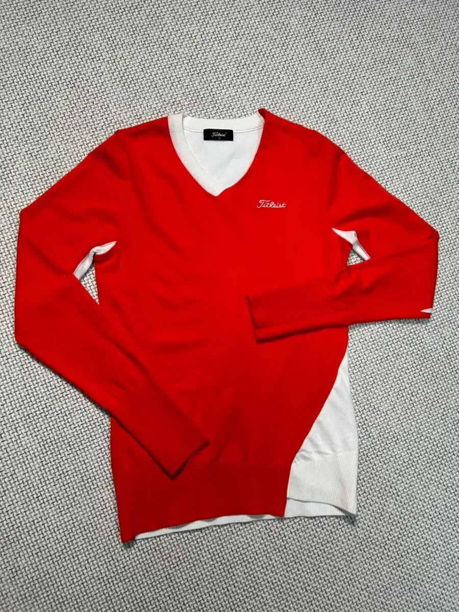 타이틀리스트 여성니트