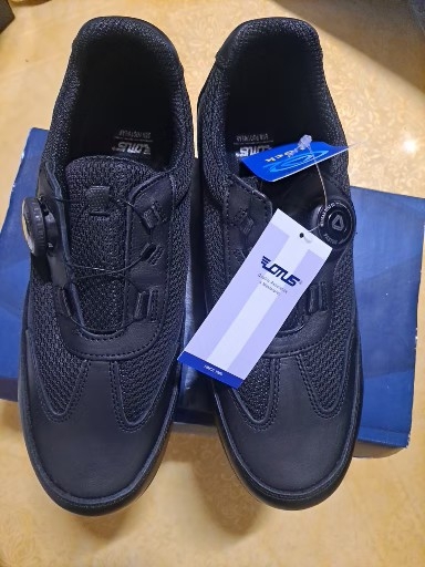 로터스 가죽 쿠션화 260사이즈 포장그대로