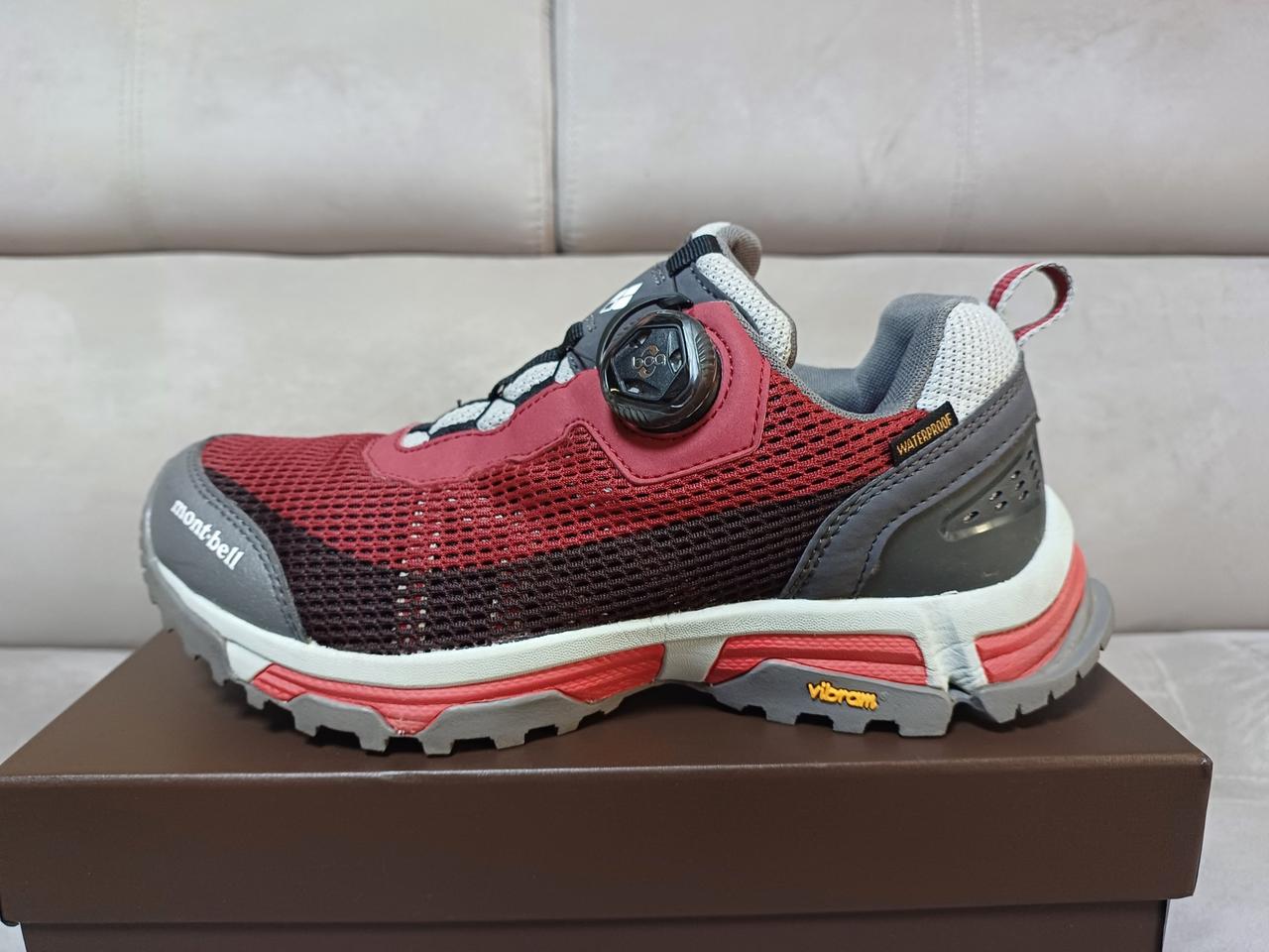 몽벨 트레킹화 245