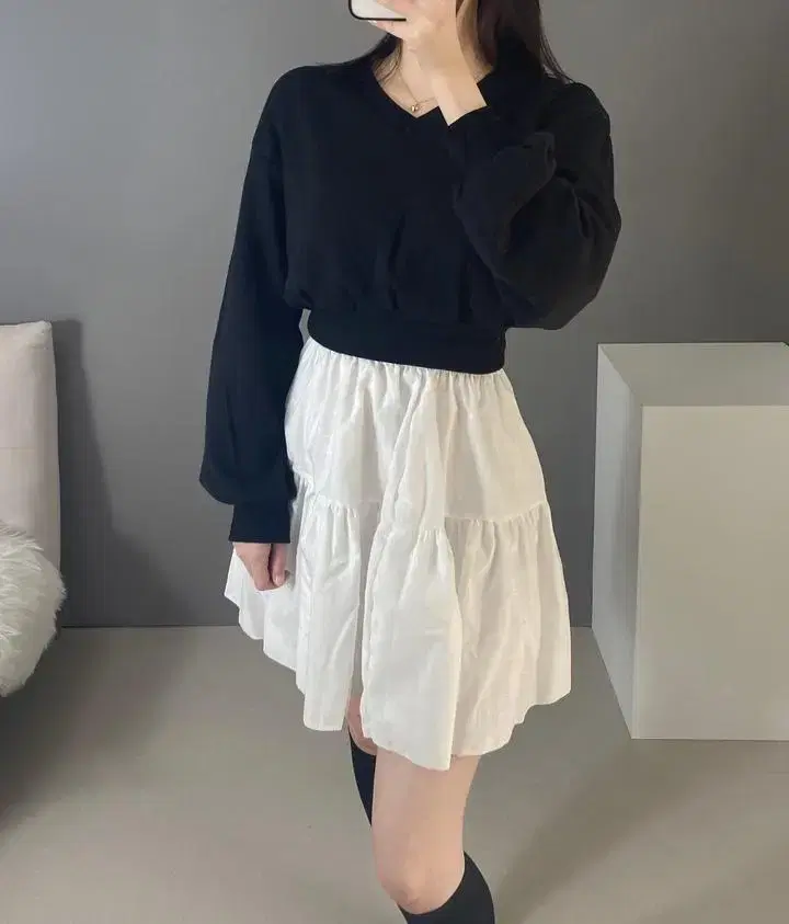 브이넥 무지 크롭 퍼프 기모 맨투맨