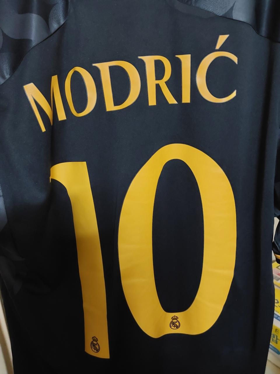 레알마드리드 이번시즌 유니폼