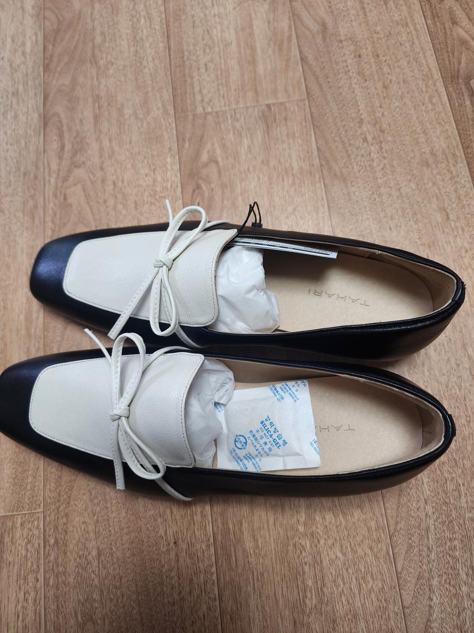 타하리 가죽로퍼 새제품  양가죽 단화 여성화