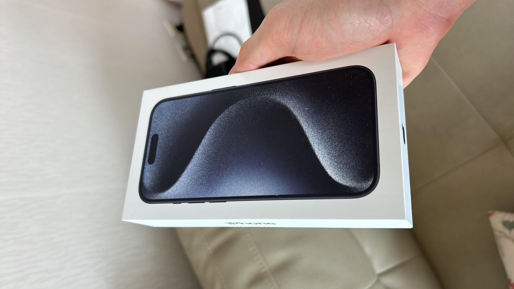 아이폰 15프로 256gb 미개봉 팝니다