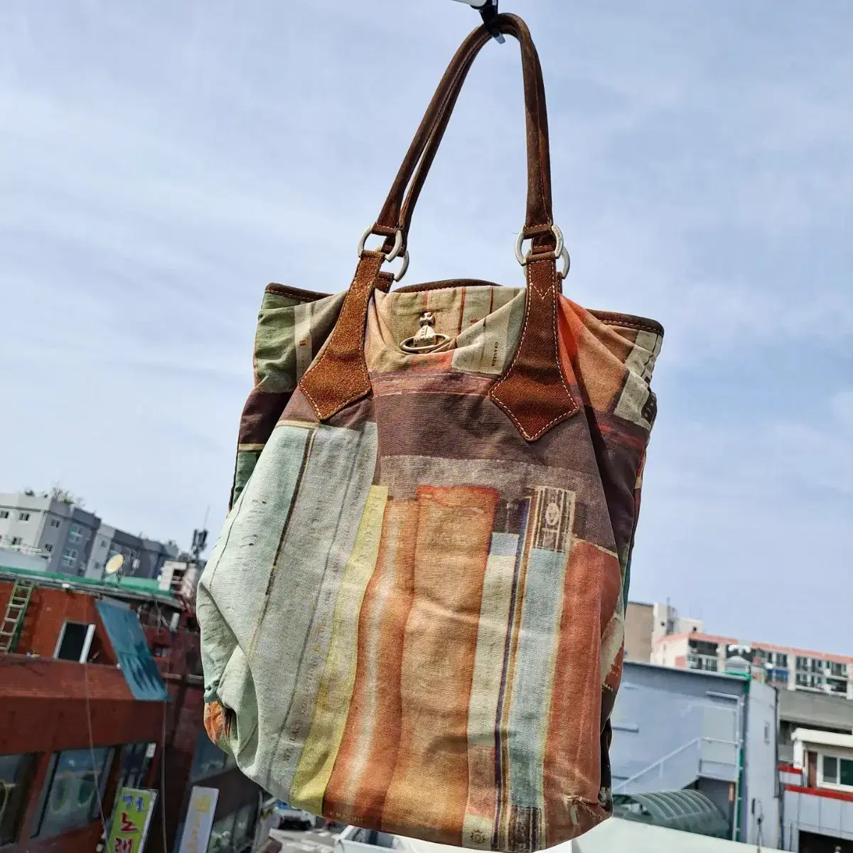 [비비안웨스트우드] 빈티지 프린팅 숄더백