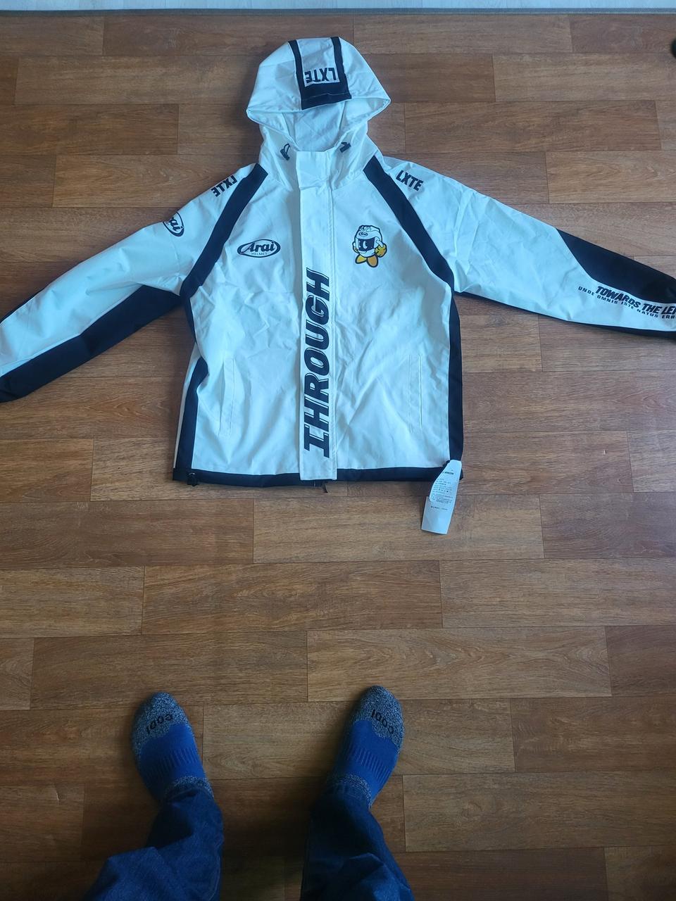 아라이 바람막이잠바