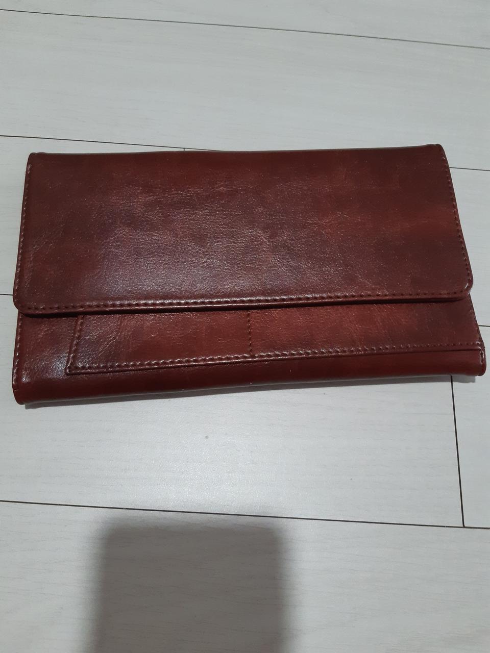 디바인코메디 여성클러치 가죽장지갑